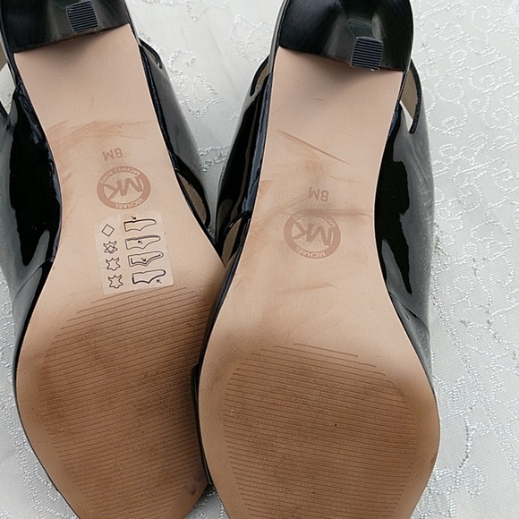 Michael Kors Leather Black Shoes MK logo- 8M - Picture 4 of 4